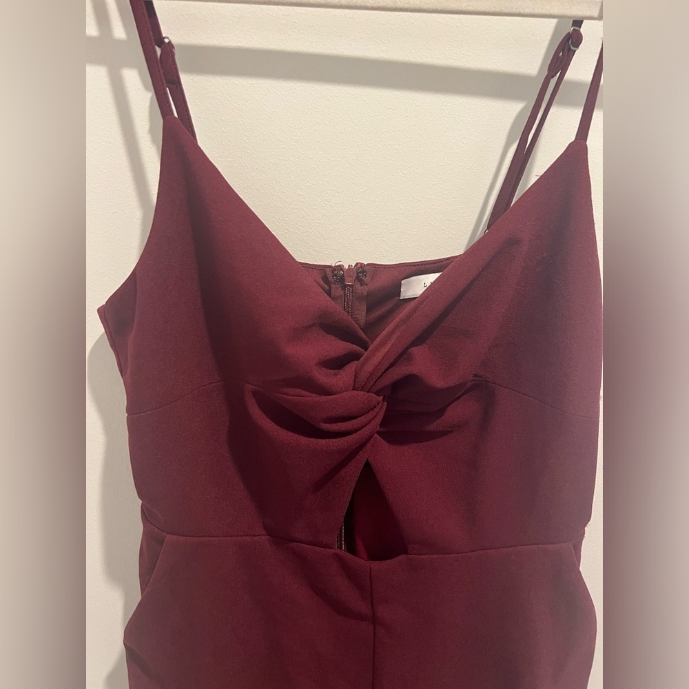 LUSH Geanna Burgundy Twist-Front Jumpsuit - Picture 6 of 11
